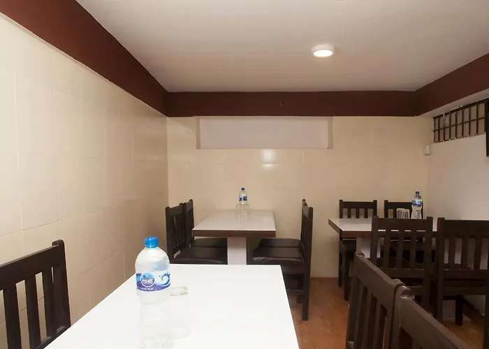 Hotel Oyo 776 Royal Valley 3*
