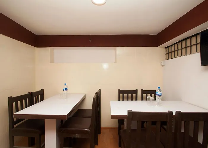 Hotel Oyo 776 Royal Valley