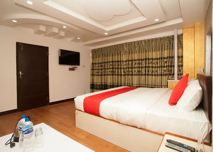 Hotel Oyo 776 Royal Valley