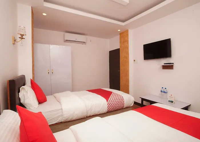 Oyo 776 Royal Valley Hotel 3*